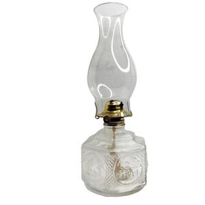 Vintage Lamp Light Farms kerosene lamp horse and buggy design